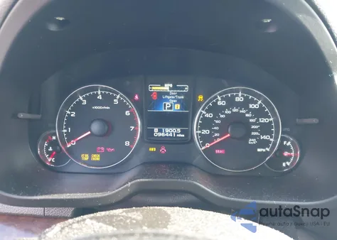 2013 Subaru Legacy 2.5I Limited z USA, uszkodzony, nr VIN 4S3BMBK69D3042035